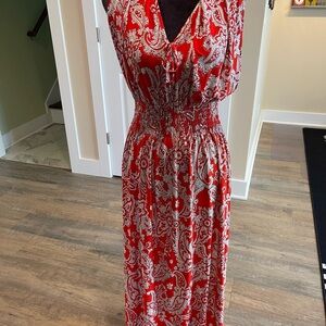 Elegant Red Paisley Maxi Dress